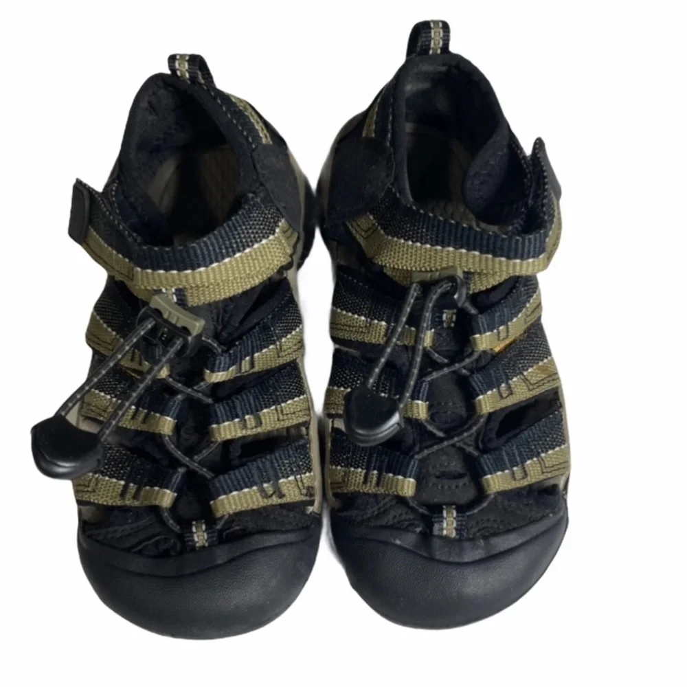 Keen Newport H2 Youth Hiking/ Water Sandals Sz 13